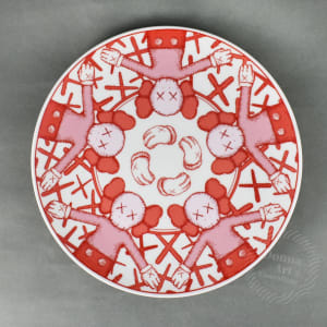 KAWS 紅色瓷盤組 Ceramic Plate Set (Red) by KAWS 