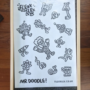 (213/500) THE DOODLER 2 by 塗鴉先生 Mr. Doodle, Image 5.