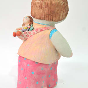 妹妹背著洋娃娃 Sister Carrying a Doll on Her Back by 陳盈帆 CHEN Yvonne 