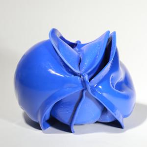 Inflatable 77 - Am I blue? by Linda van Huffelen, Image 2.