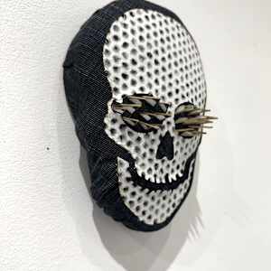 Dokuro (Washi Paper Skull) by Natale Adgnot 