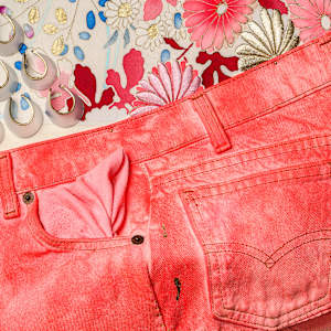 Petal Pocket (Red) by Natale Adgnot 