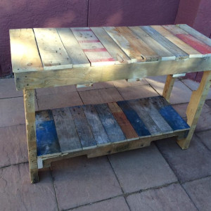 Pallet wood table by Heather Medrano 