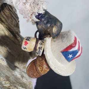 De Regreso by Lucy Giboyeaux   Image: El Pilón y el Sombrero