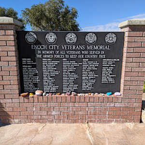 Veteran Memorial, Cemetery - Enoch  Image: Photograph by Jacob B. Arnell. Licensed by Creative Commons (CC BY-SA).