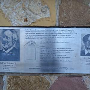 Nathan Benson, Sr. Monument  Image: Photograph by Jacob B. Arnell. Licensed by Creative Commons (CC BY-SA).