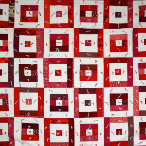 Red Squares Throw Quilt by Béliana Maxime