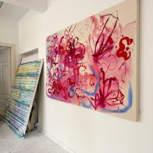 Feathers and blooms by Manuela Karin Knaut, Image 3.