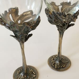 Large Grape Goblet Wine Glasses (Set of 2) by Harold Castor 