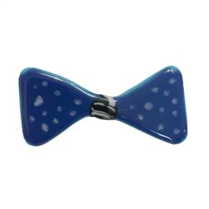 Glass Bow Tie – ARTISAN COLLECTION, Standard Colors by Nancy Gong  Image: Bow Tie,  ARTISAN COLLECTION, Standard Color 23-09 with clip on from the Gong Spirit Wear Series. One of a kind. Exclusively from Gong Glass Works. $125