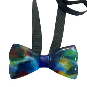 Glass Bow Ties – THE DESIGN COLLECTION, Standard Colors by Nancy Gong  Image: Bow Tie,  DESIGN COLLECTION, Standard Color 23-08 with strap from the Gong Spirit Wear Series. One of a kind. Exclusively from Gong Glass Works. 