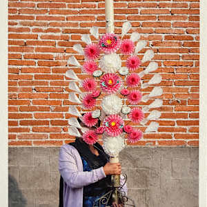 Los Flores Sagradas by LUVIA LAZO, Image 1.