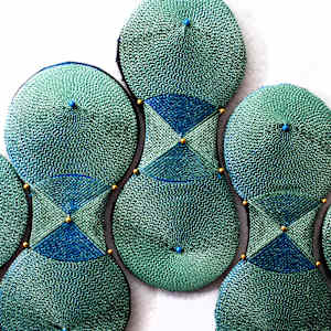 Barbells (Non-Tesselate) by Susan Hensel 