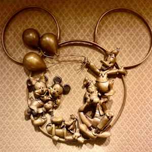 MICKEY AND FRIENDS BALLOONS (FAB 5) by JACINTHE LACROIX. MASTER SCULPTOR AND ARTIST, Image 1.