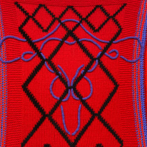 Red Fence by Las Hermanas Iglesias and Bodhild Iglesias  Image: Las Hermanas Iglesias and Bodhild Iglesias
"Red Fence", 2022
Acrylic, wool, thread, plastic
Courtesy of the artists.