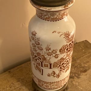 Early transfer ware table lamp 