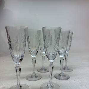 set of 6 Tiffin etched wine glasses 