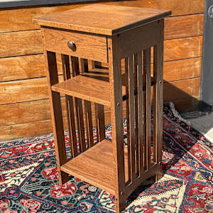 Arts n Crafts small side table, Image 3.