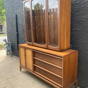 Lane rhythm credenza / hutch 