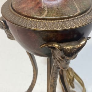 Traditional brass rams head table lamp 