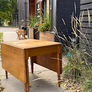 Solid maple Sheraton style dining drop leaf table 