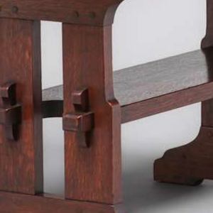 Gustav Stickley trestle table, Image 2.
