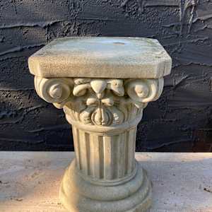 Garden cement low pedestal 