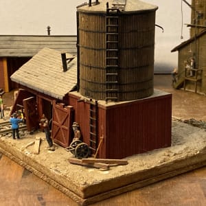 HO gauge train repair building 