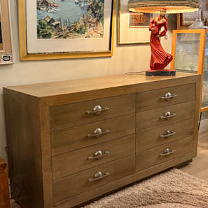 Thomlinson 8 drawer dresser 