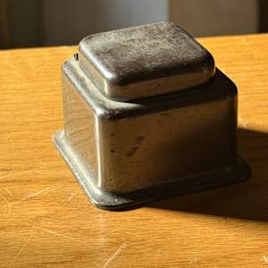 small arts n crafts era inkwell, Image 2.