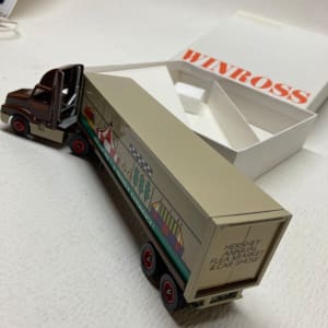 Winross die cast hershey Friendly  semi truck by die cast 