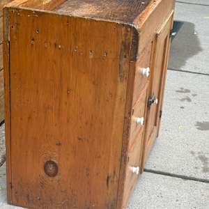 Pine dry sink, Image 3.