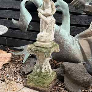 Garden cement pedestal, Image 3.