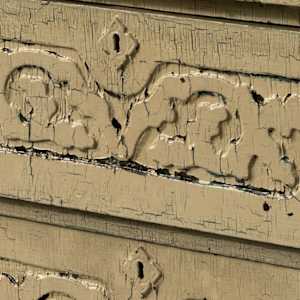 Painted Victorian 4 drawer dresser 