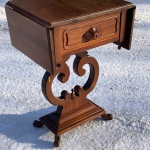 Drop leaf walnut lamp table 