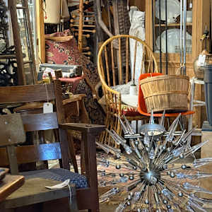 Large dandelion chandelier, Image 1.