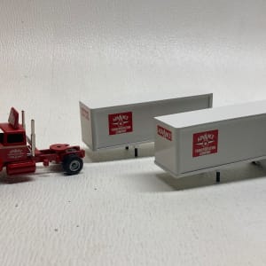 Advance die cast toy semi truck 