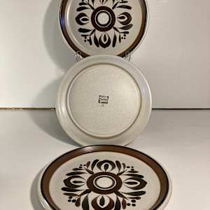 Folkstone  INCA Noritake 10 1/2" dinner plate