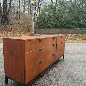 Milo Baughman credenza, Image 2.