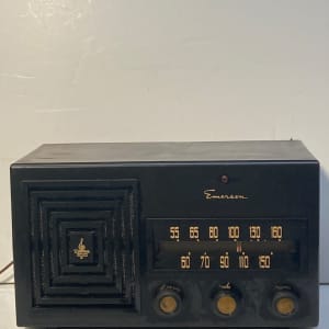 Emerson table top radio