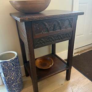 English drawered oak stand, Image 2.