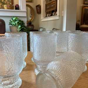 set of 10 Jeannette Finlandia tall glasses 