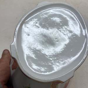 Hand painted 19th century French porcelain pot 