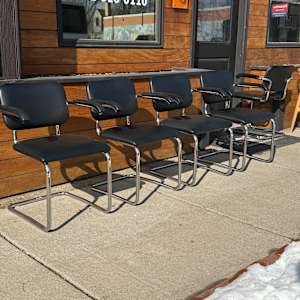 Knoll Cesca chair Model 50A, Image 3.