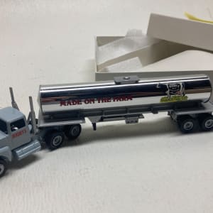 Winross die cast toy Hershey tanker semi truck by die cast 