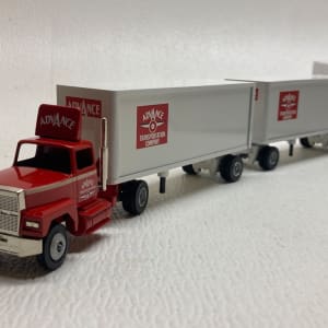 Advance die cast toy semi truck 