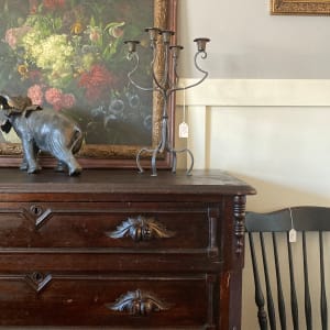 Victorian 4 drawer chest with oak leaf pulls 