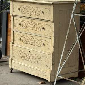 Painted Victorian 4 drawer dresser 