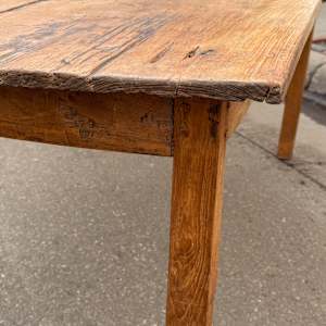 Primitive dining room table, Image 1.