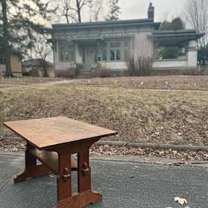 Gustav Stickley trestle table, Image 3.